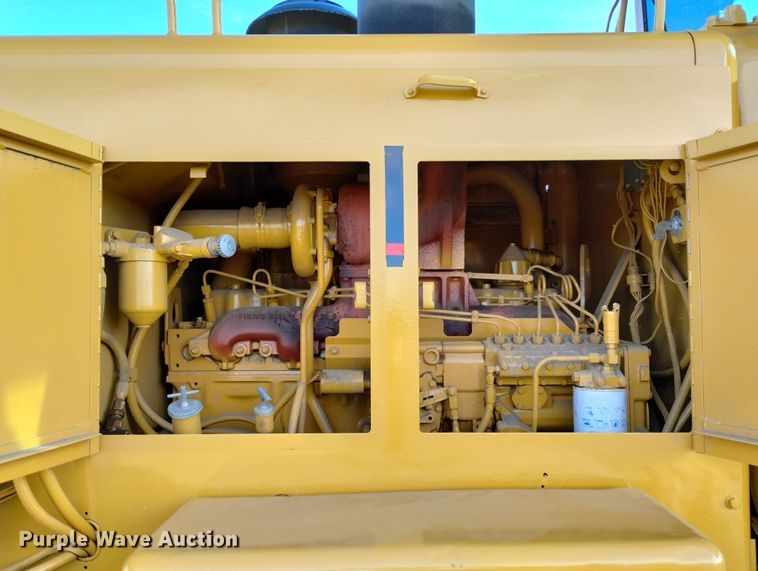 image for item DF8221 1993 Caterpillar 12G  motor grader