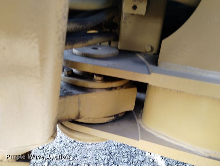 image for item DF8221 1993 Caterpillar 12G  motor grader