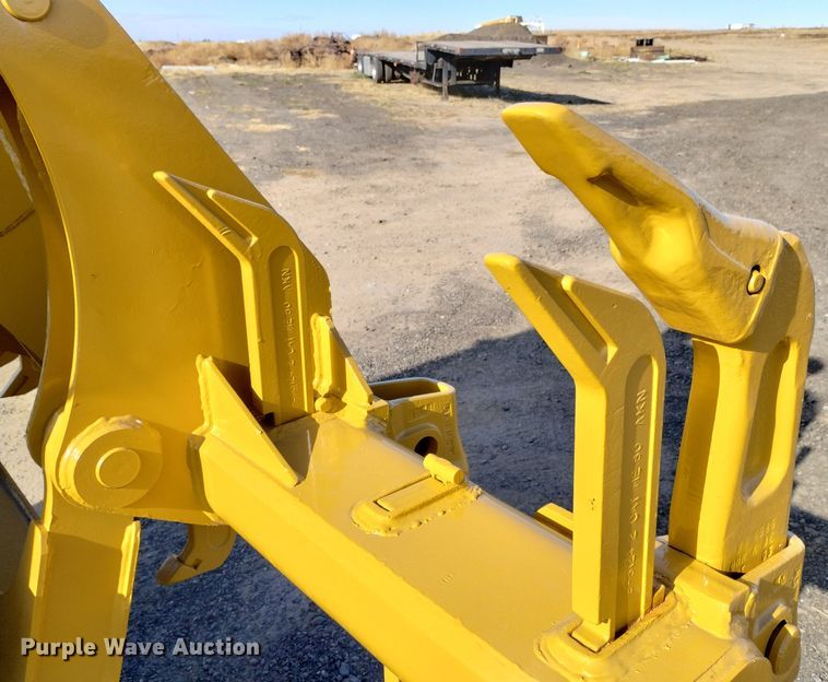 image for item DF8221 1993 Caterpillar 12G  motor grader