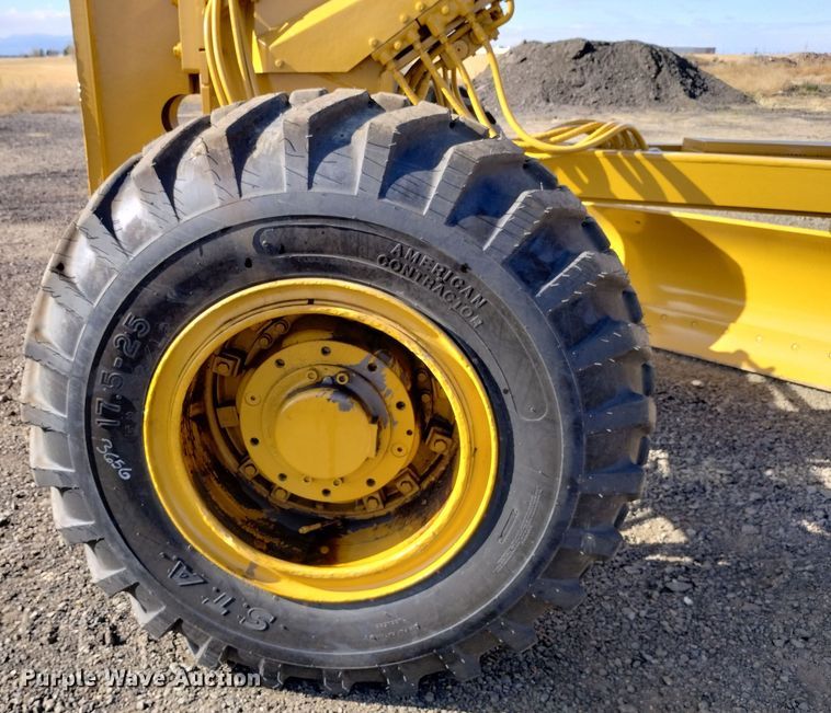 image for item DF8221 1993 Caterpillar 12G  motor grader