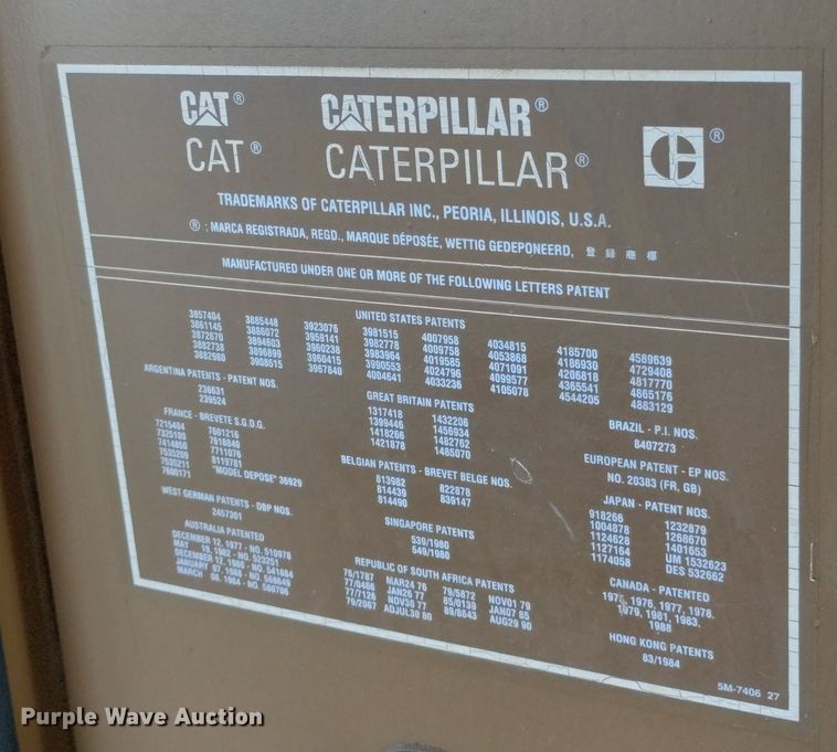 image for item DF8221 1993 Caterpillar 12G  motor grader