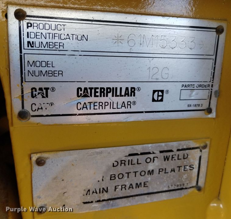 image for item DF8221 1993 Caterpillar 12G  motor grader