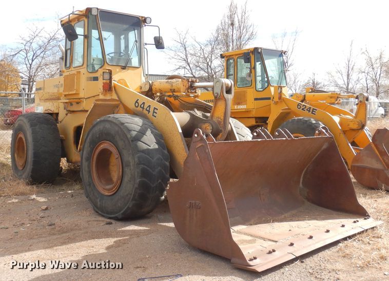 image for item DF8231 1989 John Deere 644E  wheel loader