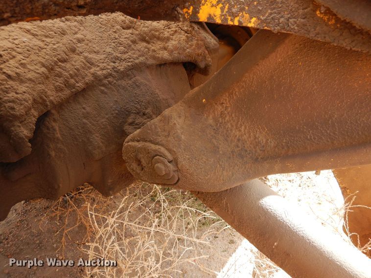 image for item DF8231 1989 John Deere 644E  wheel loader