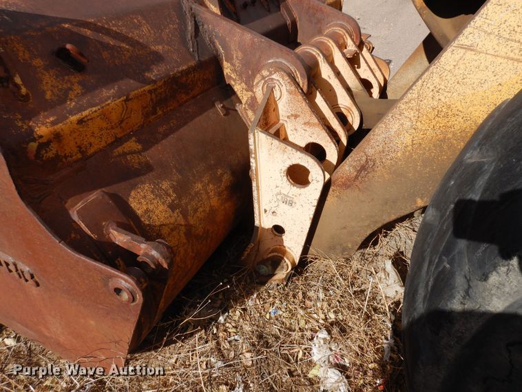 image for item DF8231 1989 John Deere 644E  wheel loader