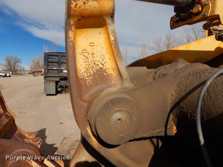 image for item DF8231 1989 John Deere 644E  wheel loader
