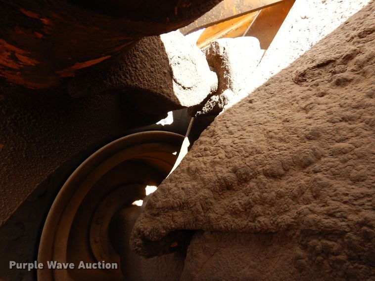 image for item DF8231 1989 John Deere 644E  wheel loader