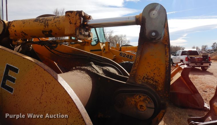 image for item DF8231 1989 John Deere 644E  wheel loader