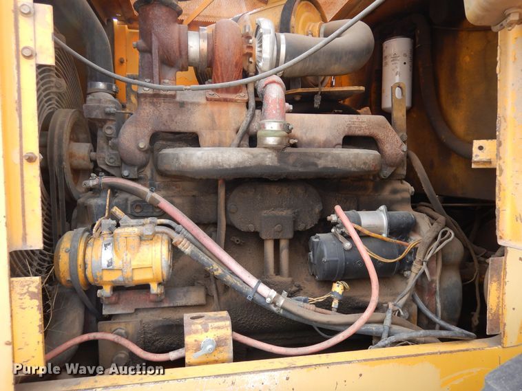 image for item DF8231 1989 John Deere 644E  wheel loader