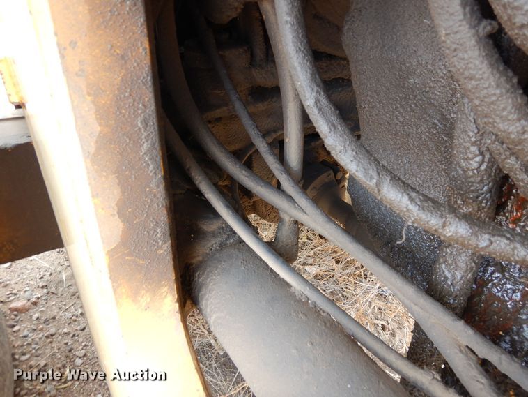 image for item DF8231 1989 John Deere 644E  wheel loader