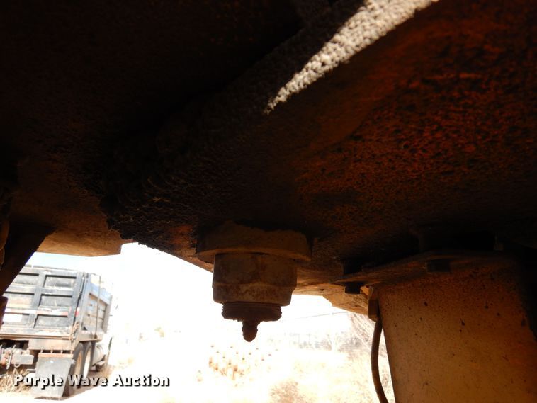 image for item DF8231 1989 John Deere 644E  wheel loader