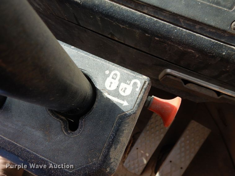 image for item DF8232 1989 John Deere 624E  wheel loader