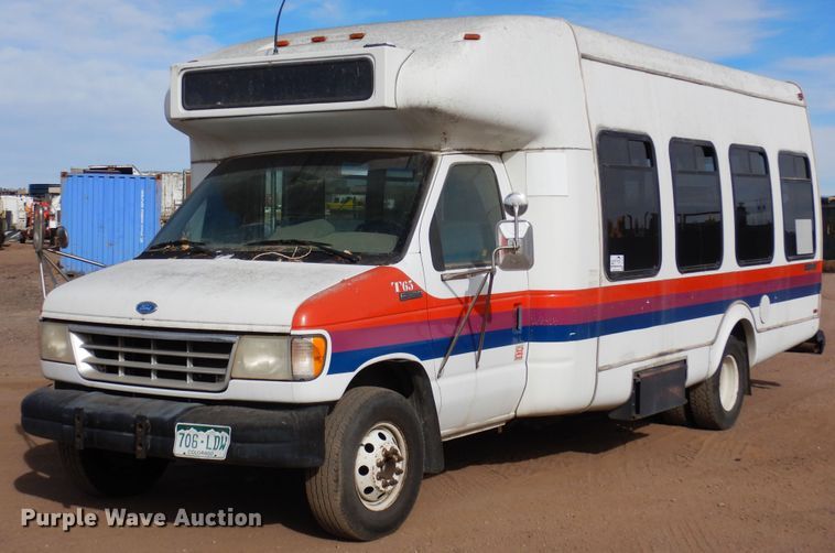 image for item DF8238 1994 Ford E350  shuttle bus