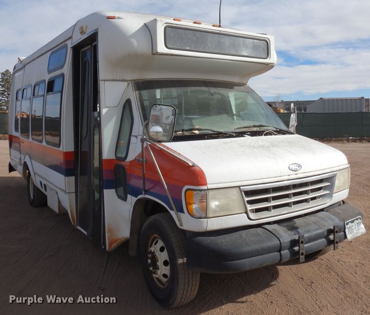 image for item DF8238 1994 Ford E350  shuttle bus