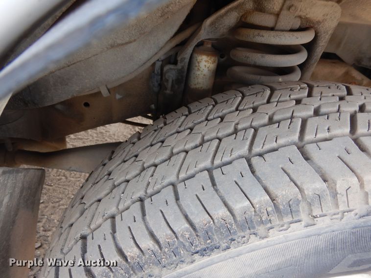 image for item DF8238 1994 Ford E350  shuttle bus