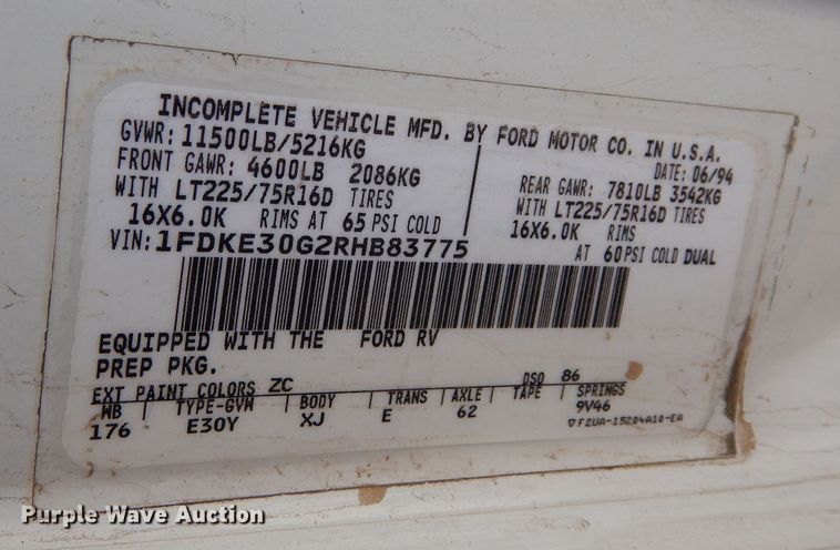 image for item DF8238 1994 Ford E350  shuttle bus