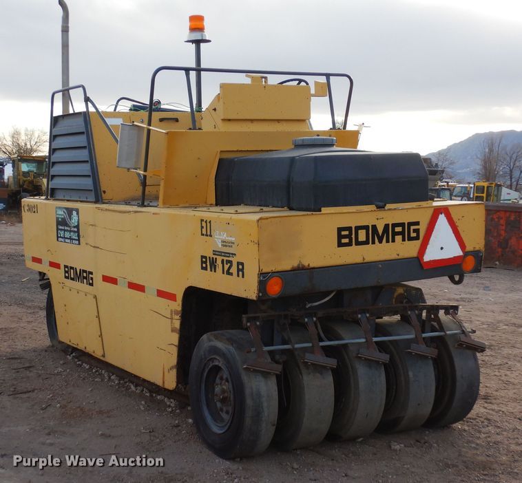 image for item DF8239 1988 Bomag BW12R  pneumatic roller