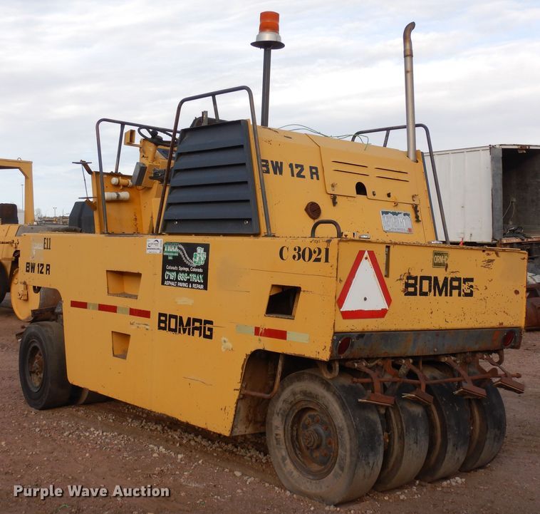 image for item DF8239 1988 Bomag BW12R  pneumatic roller