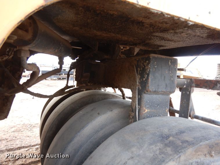 image for item DF8239 1988 Bomag BW12R  pneumatic roller