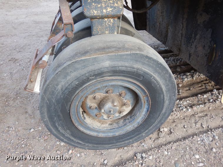 image for item DF8239 1988 Bomag BW12R  pneumatic roller