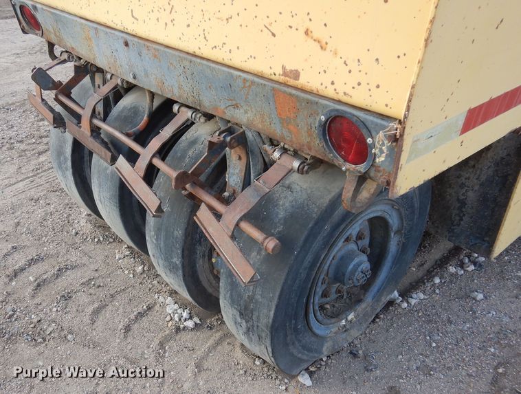 image for item DF8239 1988 Bomag BW12R  pneumatic roller