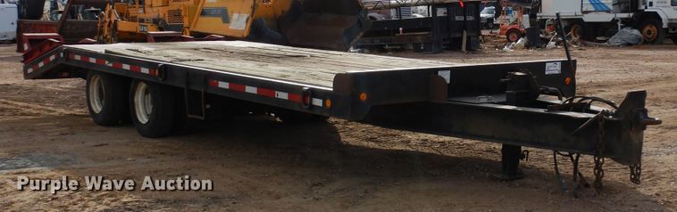 image for item DF8240 1995 Towmaster  equipment trailer
