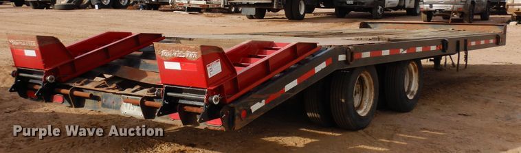 image for item DF8240 1995 Towmaster  equipment trailer