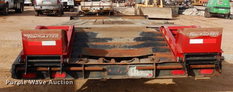 image for item DF8240 1995 Towmaster  equipment trailer