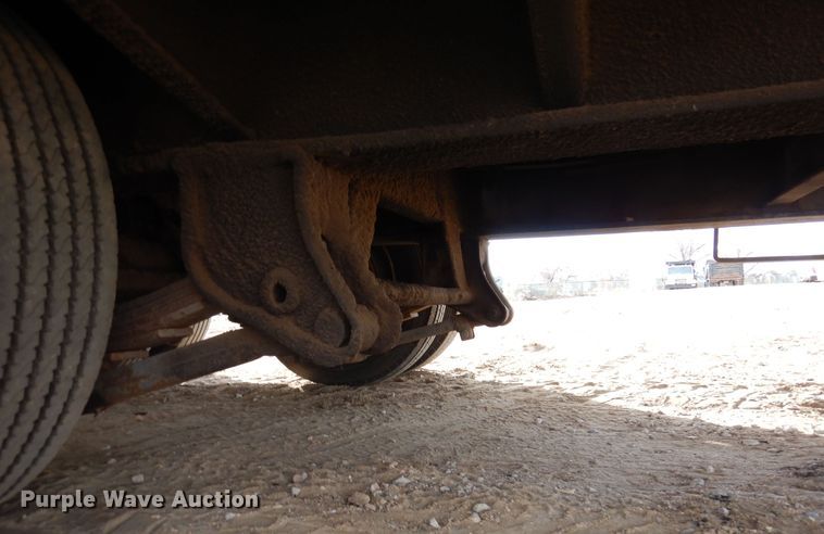 image for item DF8240 1995 Towmaster  equipment trailer