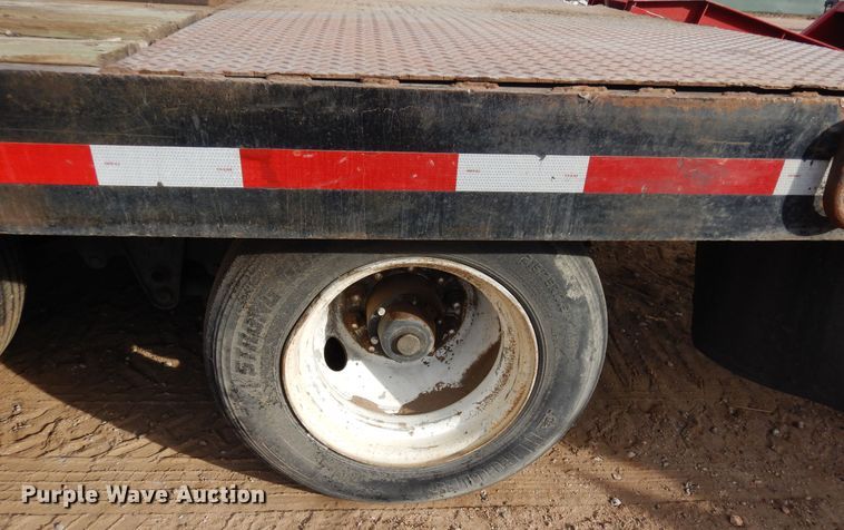 image for item DF8240 1995 Towmaster  equipment trailer