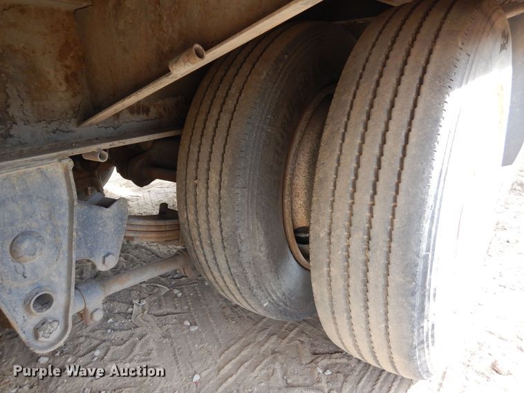 image for item DF8240 1995 Towmaster  equipment trailer