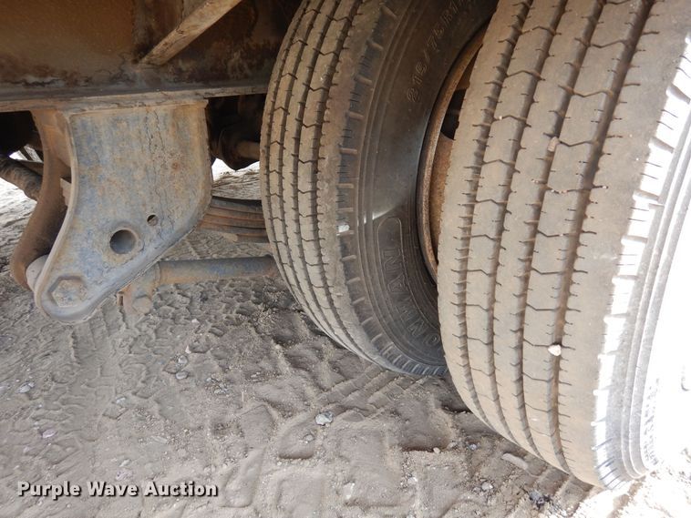 image for item DF8240 1995 Towmaster  equipment trailer