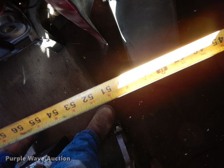 image for item DF8241 1998 Freightliner FLD 120  semi truck