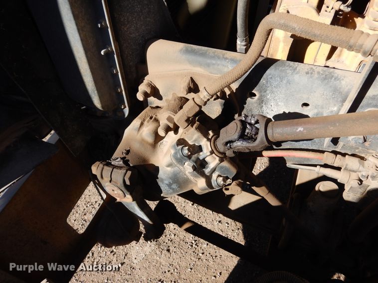 image for item DF8241 1998 Freightliner FLD 120  semi truck