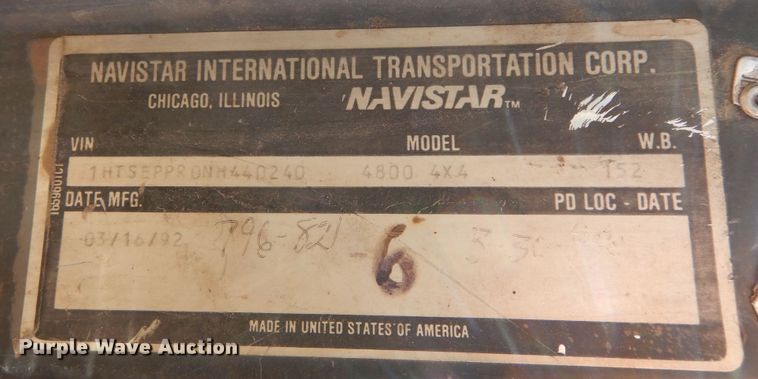 image for item DF8243 1992 International 4800  dump truck