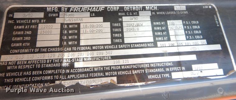 image for item DF8243 1992 International 4800  dump truck