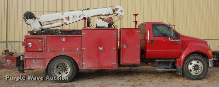 image for item DI6889 2009 Ford F750 Super Duty XL  utility / service truck