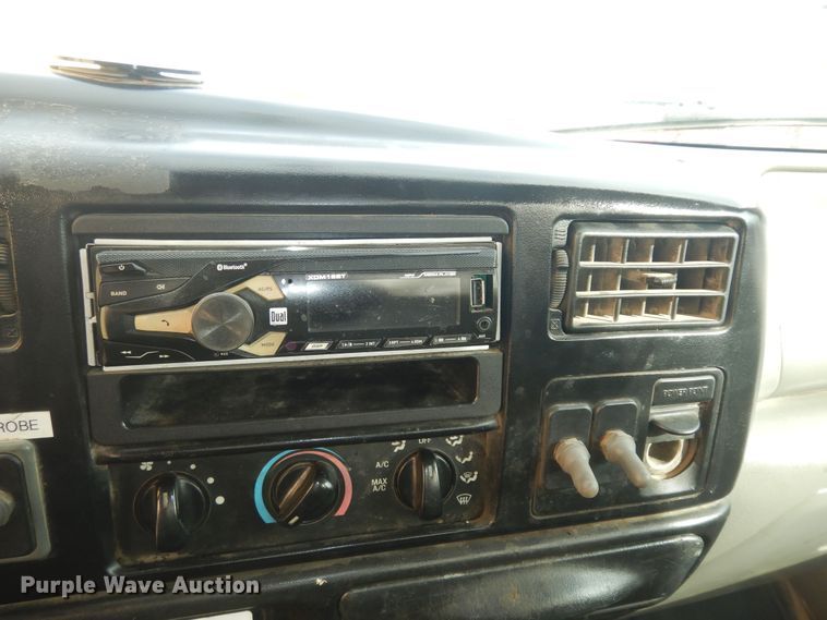 image for item DI6889 2009 Ford F750 Super Duty XL  utility / service truck