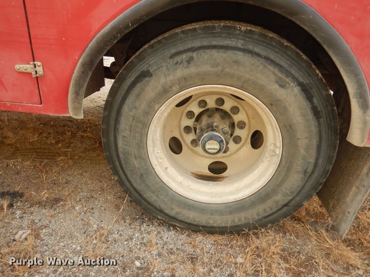 image for item DI6889 2009 Ford F750 Super Duty XL  utility / service truck