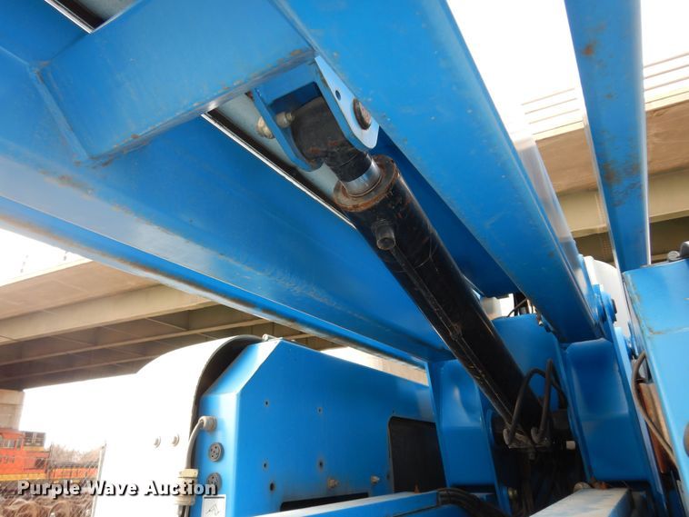 image for item DI6895 2007 Genie Z60/34  boom lift