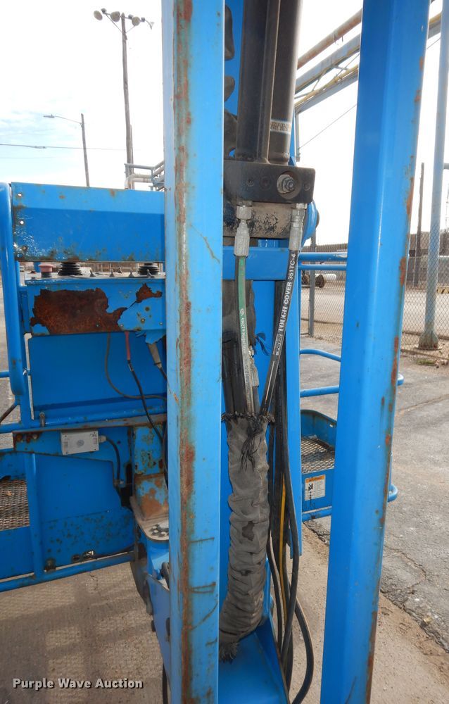 image for item DI6895 2007 Genie Z60/34  boom lift