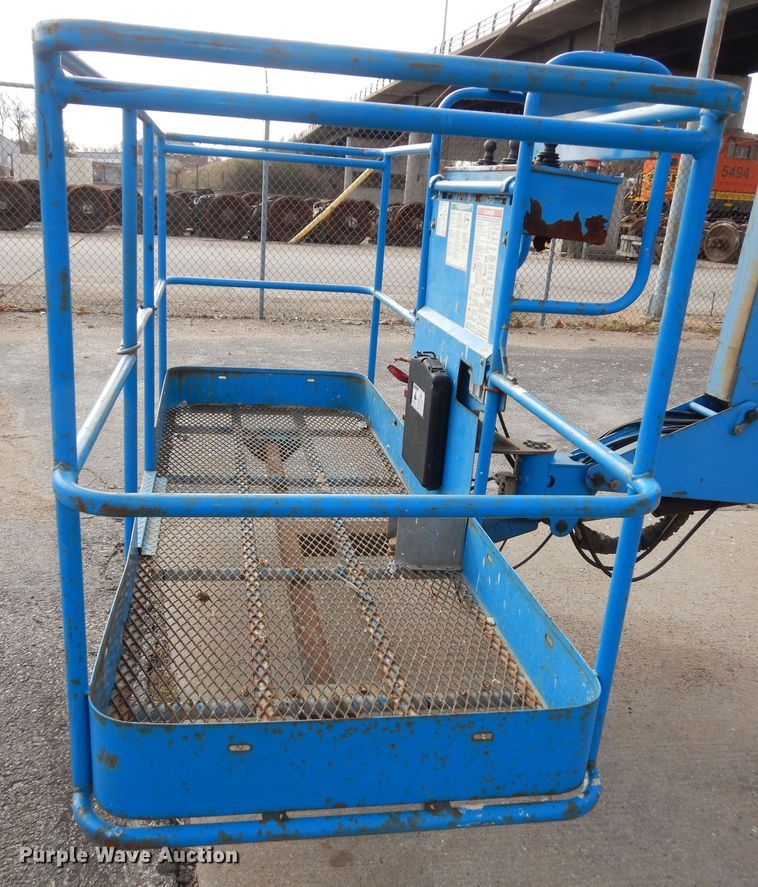 image for item DI6895 2007 Genie Z60/34  boom lift