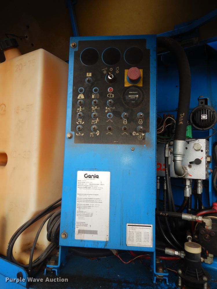 image for item DI6895 2007 Genie Z60/34  boom lift