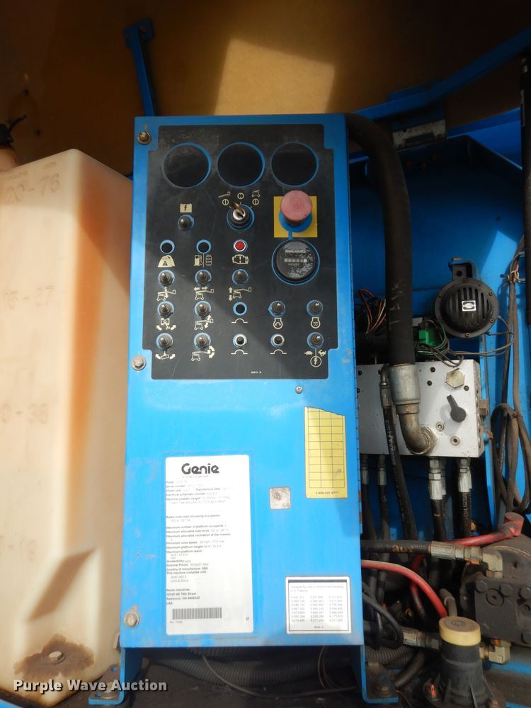 image for item DI6896 2007 Genie Z60/34  boom lift