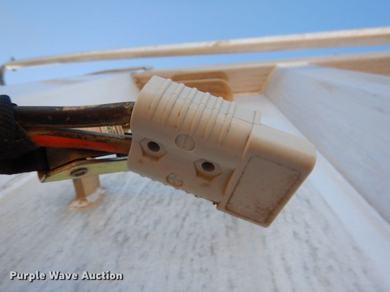 image for item DK2042 2004 Benson  end dump trailer