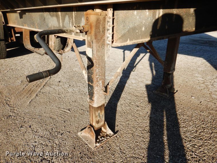 image for item DK2042 2004 Benson  end dump trailer