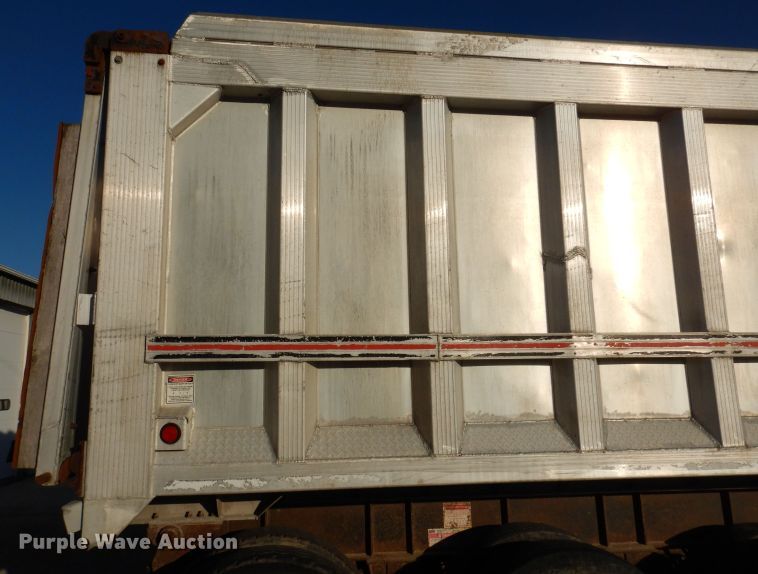image for item DK2042 2004 Benson  end dump trailer
