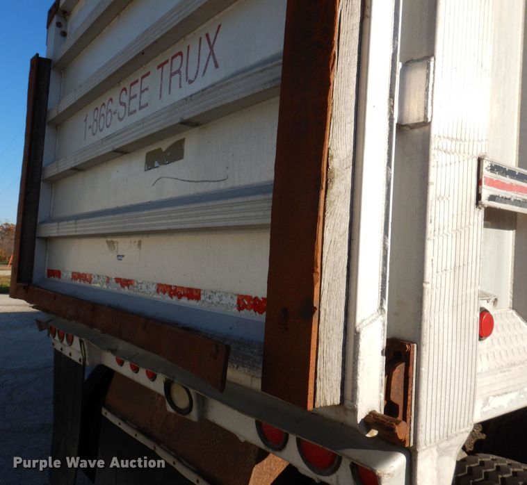 image for item DK2042 2004 Benson  end dump trailer