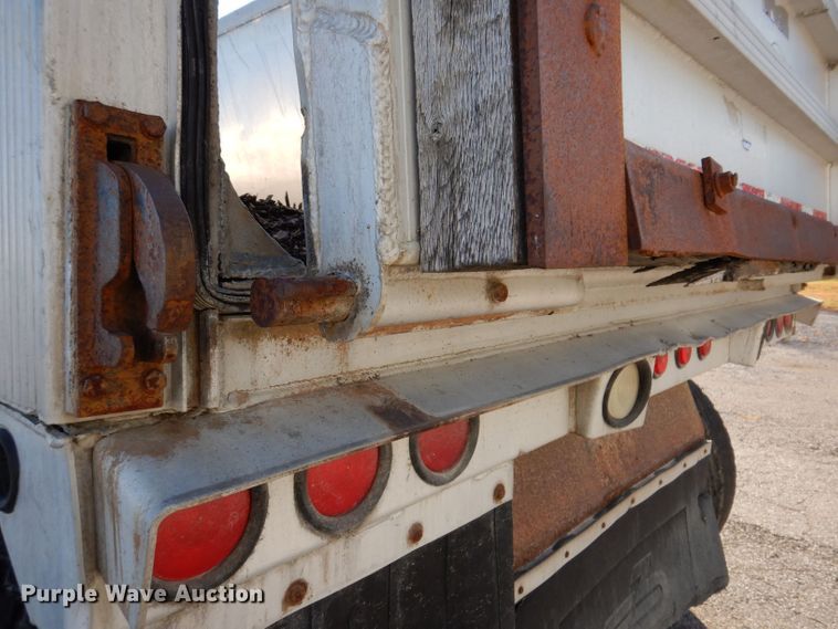 image for item DK2042 2004 Benson  end dump trailer