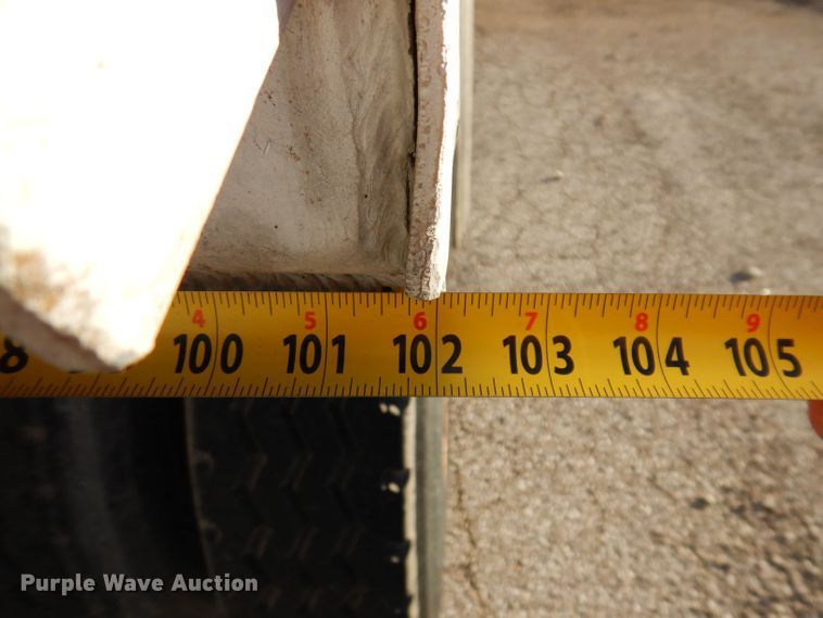 image for item DK2042 2004 Benson  end dump trailer